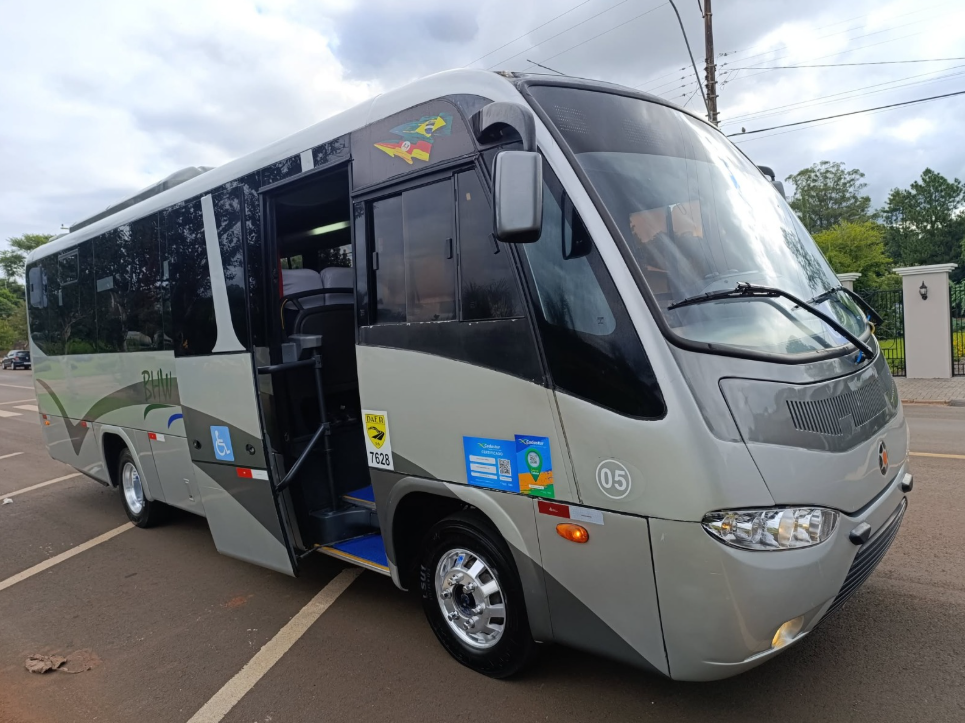 Micro Ônibus Sênior 2008